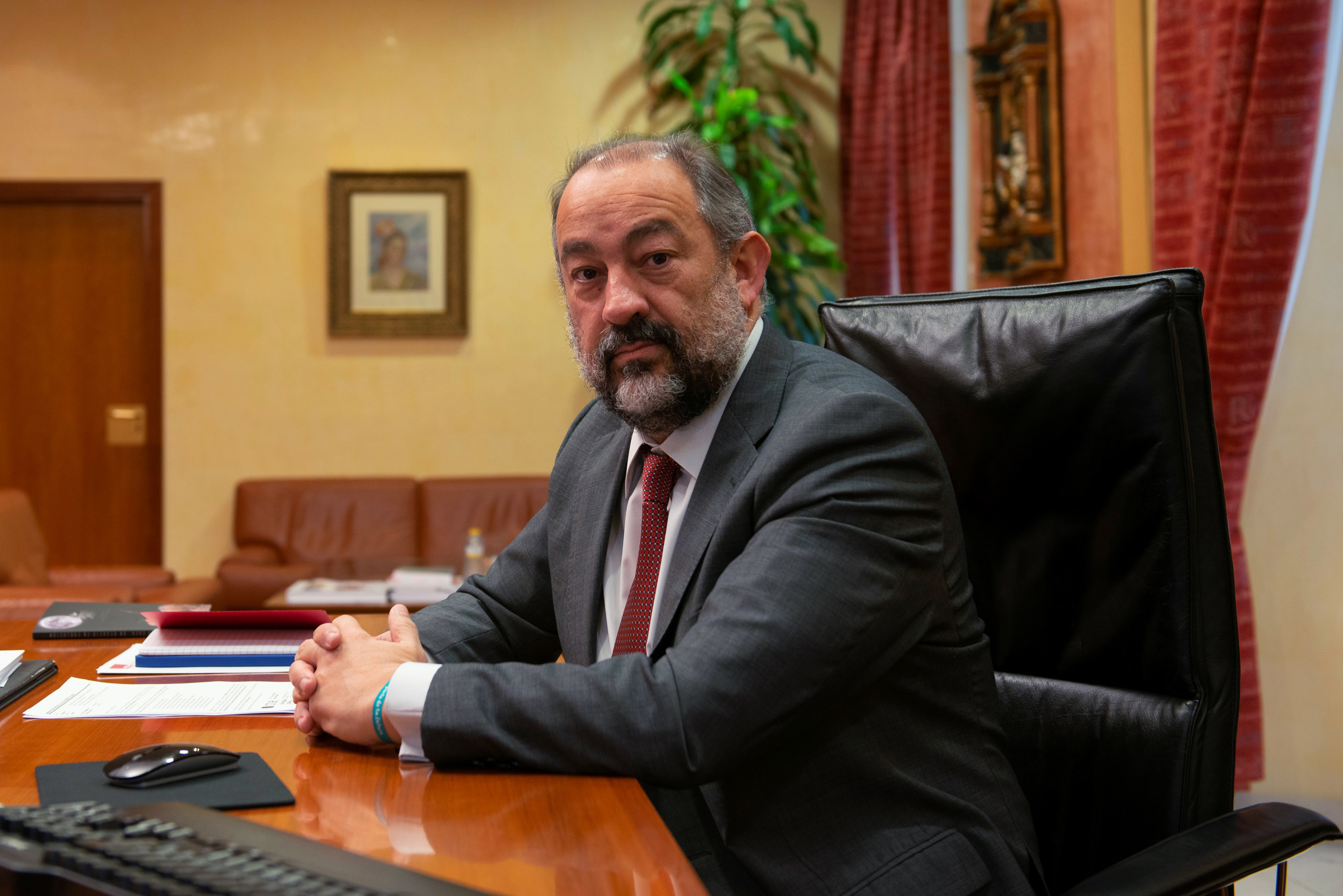 Rector UCLM. Julián Garde.