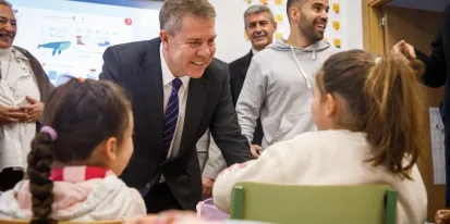 Artículo del presidente García-Page con motivo del Día Internacional de la Educación: La educación, un «bien verdadero»